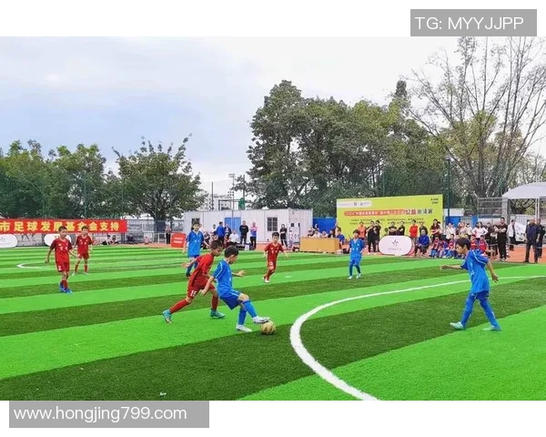 球星亲临绿茵场带来足球技巧教学助力青少年全面提升竞技水平