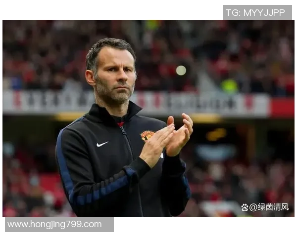 足球界球星与教练角色差异分析:职责定位与贡献比较 足球界球星与教练角色差异分析:职责定位与贡献比较